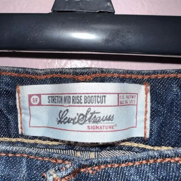 Levi Strauss NWT mid rise bootcut jeans size 16 long - Picture 5 of 6
